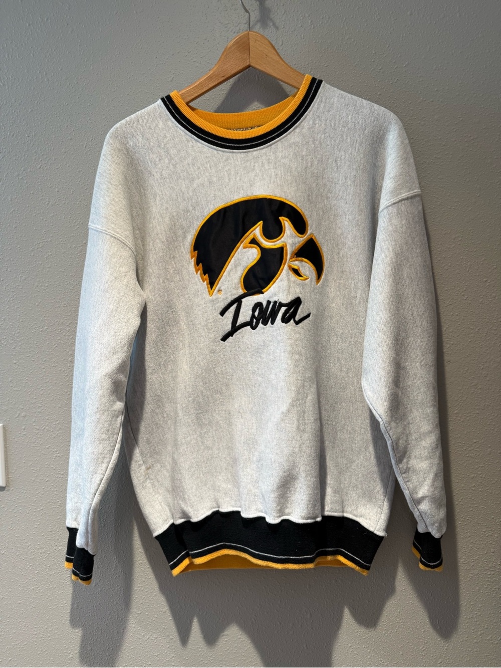 Vintage Iowa Hawkeyes Heavyweight Crewneck Sweatshirt Size Large